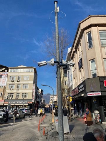 Erbaa çarşı merkezindeki kamera direği ve çok yönlü kameralar